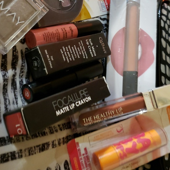 Make up lot. Any 3 for 8 . Or buy all. 60 - Picture 4 of 7